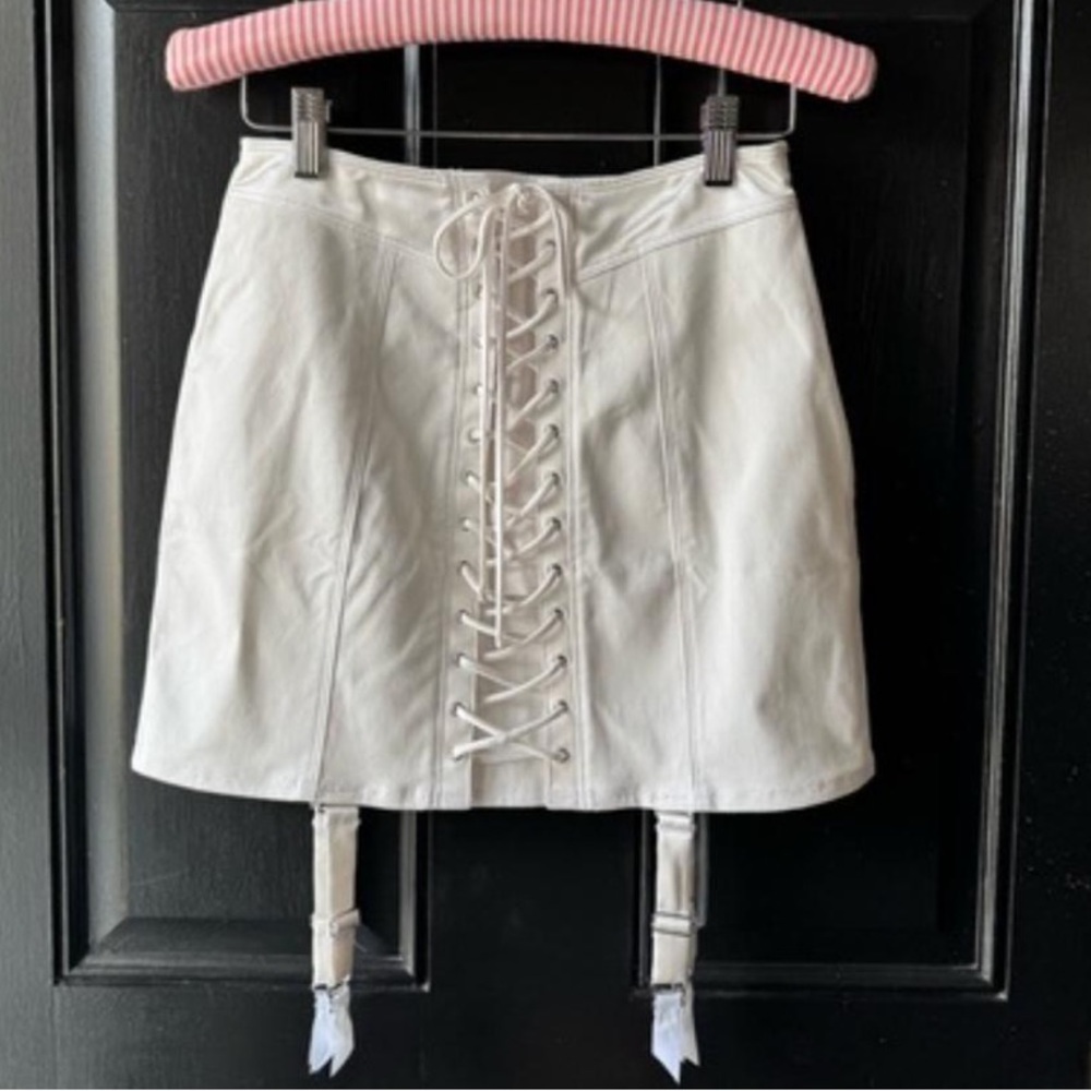 Xs Victoria's Secret White Lace-Up Skirt new with tags
